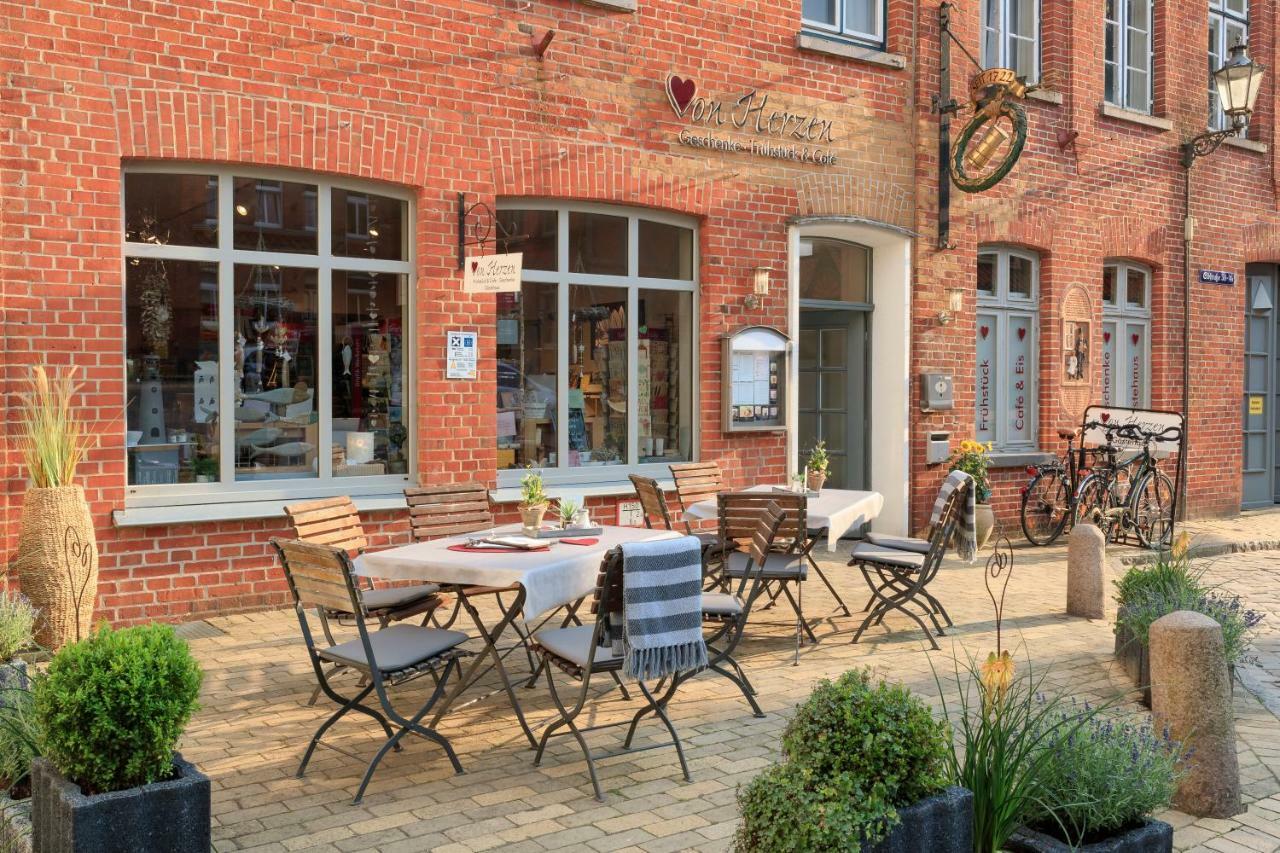 Gaestehaus Von Herzen Lauenburg Exterior photo